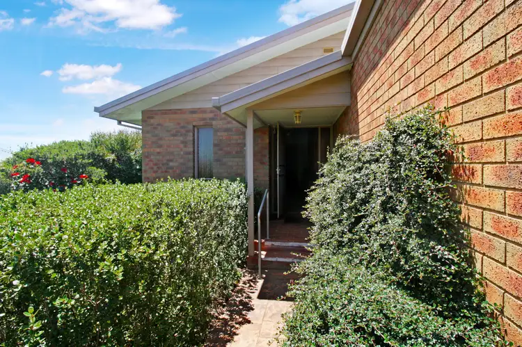 Second view of Homely house listing, 9 Somerset Crescent, Mansfield VIC 3722