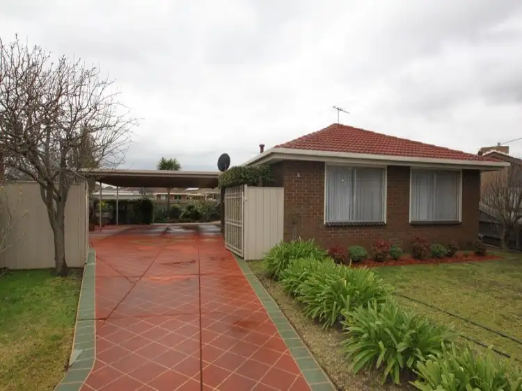 8 Welton Court, Deer Park VIC 3023