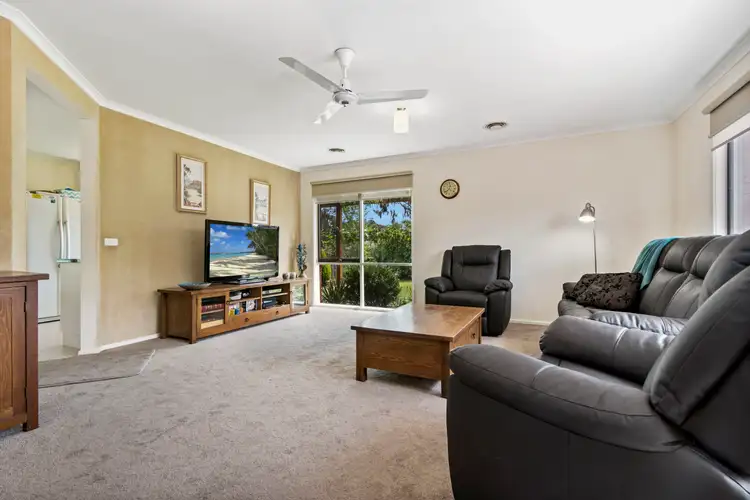 Second view of Homely house listing, 10 Spencer Drive, Kangaroo Flat VIC 3555