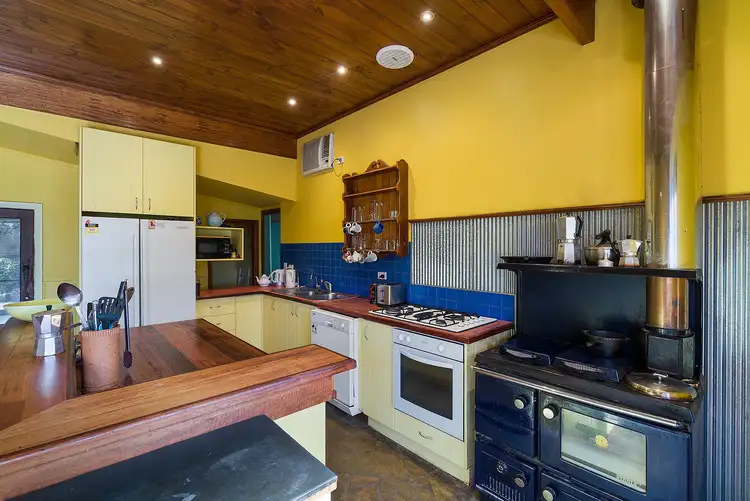 Fifth view of Homely house listing, 6 Butterworth Street, Castlemaine VIC 3450