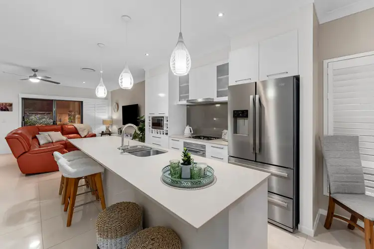 Sixth view of Homely townhouse listing, Unit 9/92-94 Sturgeon Street, Ormiston QLD 4160