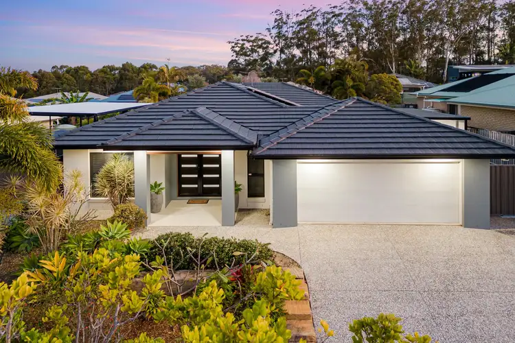 18 Poynter Street, Redland Bay QLD 4165