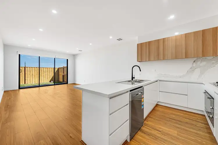 9 Node Way, Diggers Rest VIC 3427