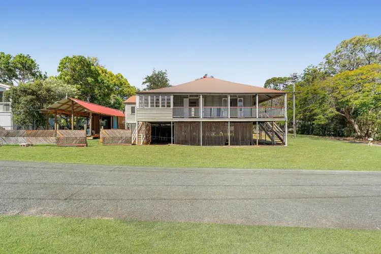 Fifth view of Homely house listing, 9 Eprapah Street, Coochiemudlo Island QLD 4184
