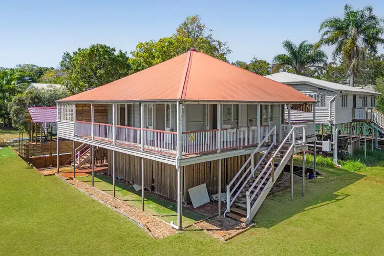 Sixth view of Homely house listing, 9 Eprapah Street, Coochiemudlo Island QLD 4184