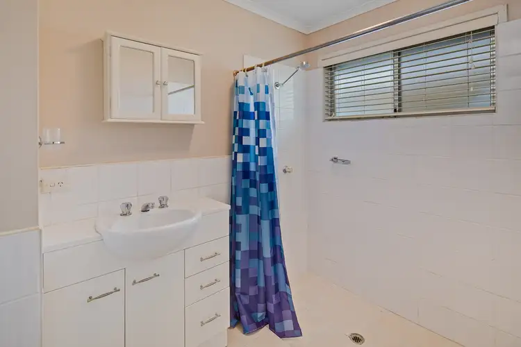 Seventh view of Homely unit listing, 3/19-21 Yarrow Court, Cleveland QLD 4163