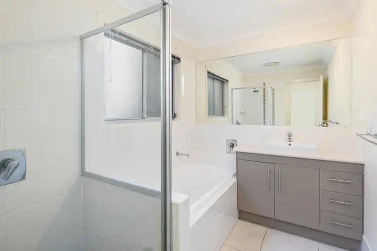Sixth view of Homely house listing, 2/122 Beach Street, Cleveland QLD 4163