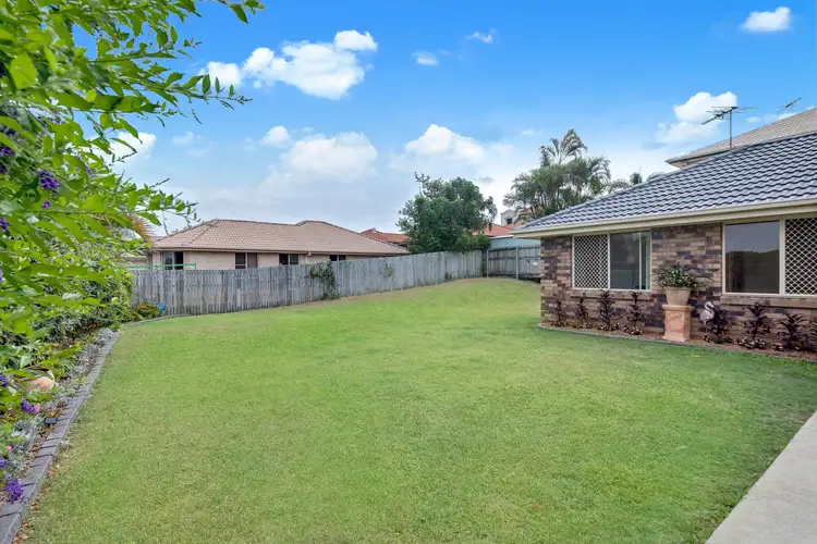 32 Chesterfield Crescent, Wellington Point QLD 4160
