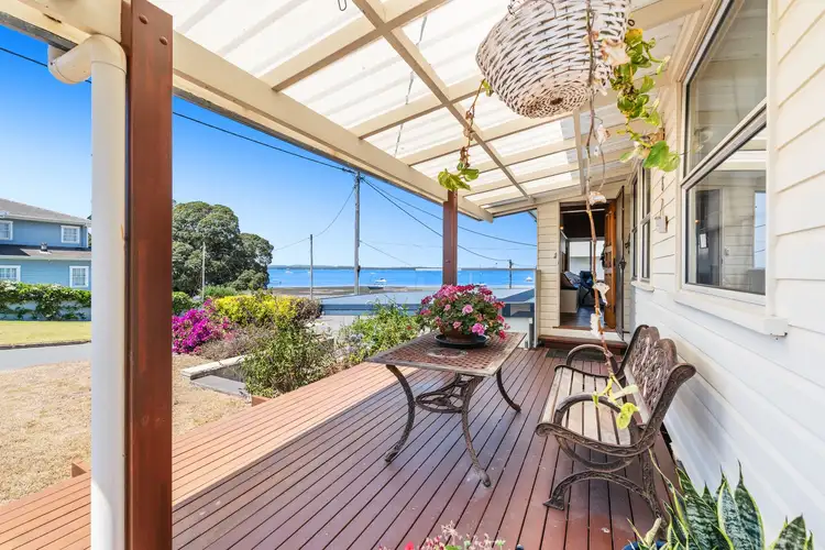 8 Church Street, Victoria Point QLD 4165