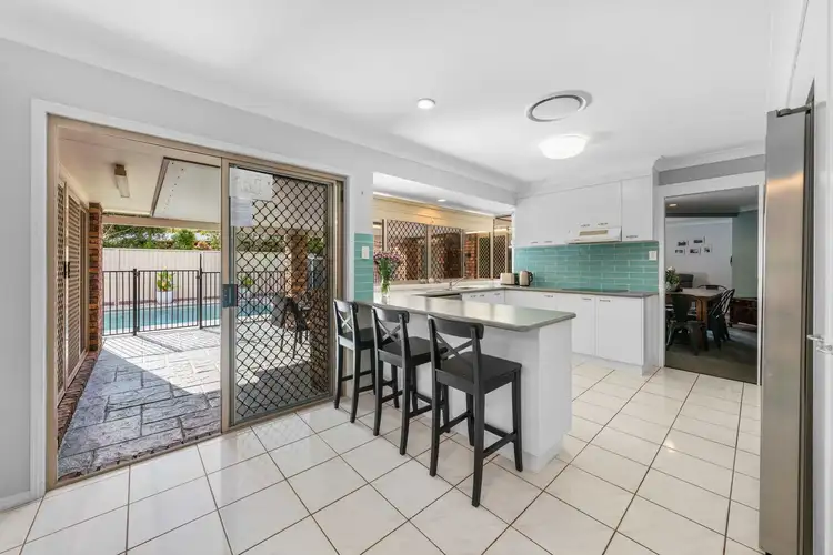 Fifth view of Homely house listing, 2 Isobell Court, Wellington Point QLD 4160