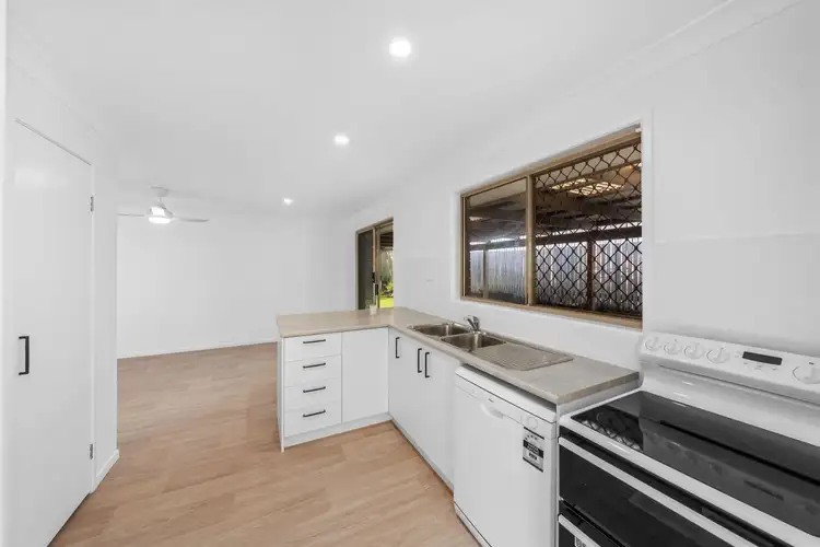 Sixth view of Homely house listing, 10 Bellini Court, Alexandra Hills QLD 4161