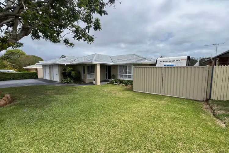 Second view of Homely house listing, 15 Cashew Court, Birkdale QLD 4159