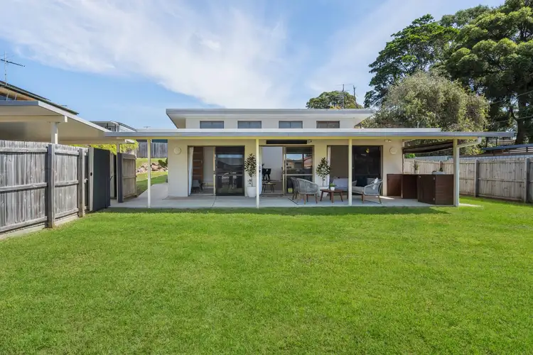 52 Agnes Street, Birkdale QLD 4159