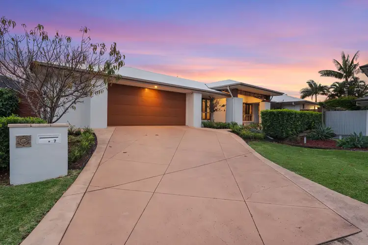 7 Discovery Place, Wellington Point QLD 4160