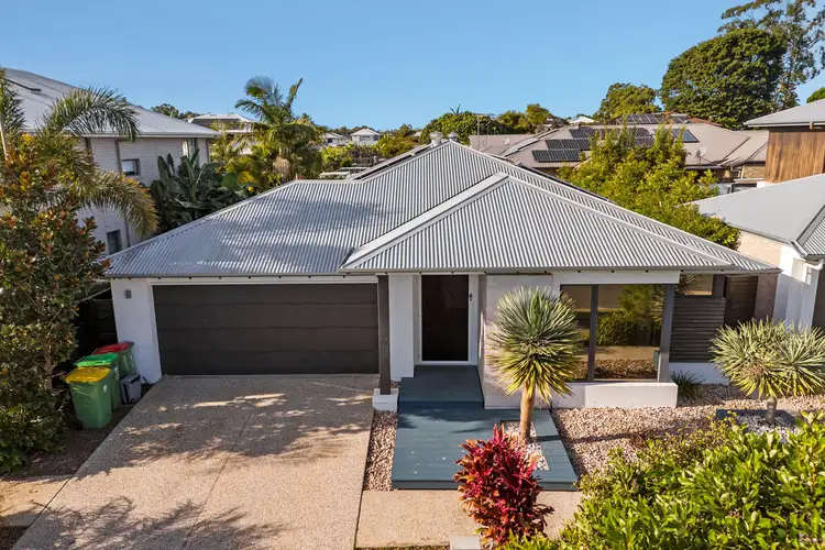 12 Seawater Street, Thornlands QLD 4164