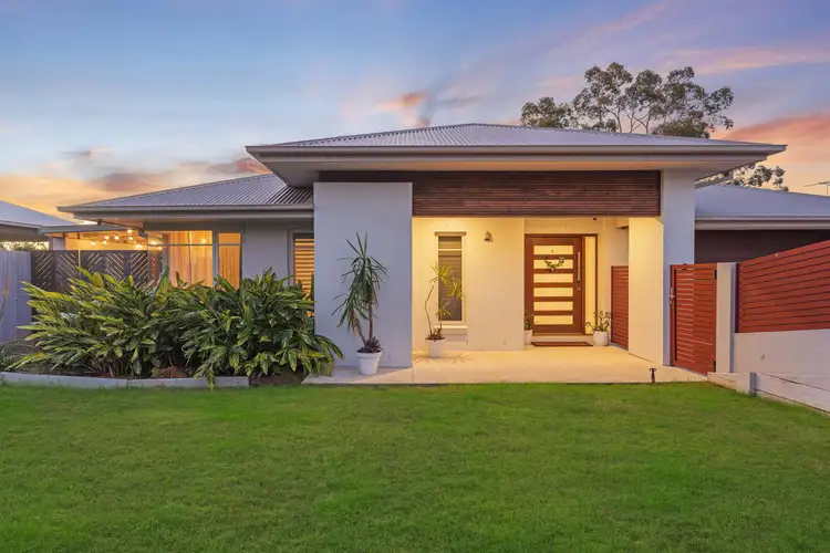 21 Fiddlewood Street, Victoria Point QLD 4165