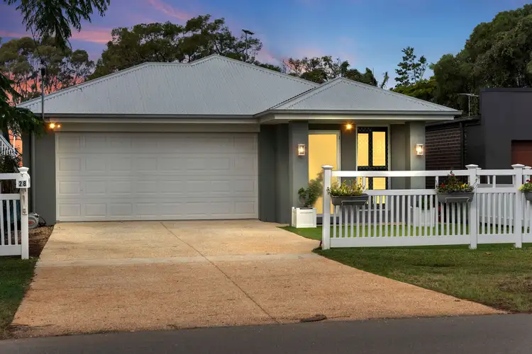 28 Weinam Street, Redland Bay QLD 4165