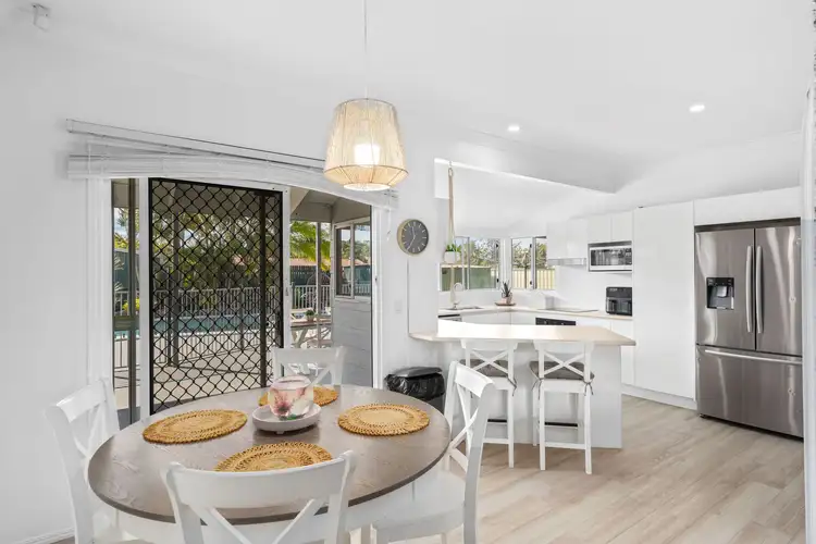 Sixth view of Homely house listing, 10 Saville Court, Browns Plains QLD 4118