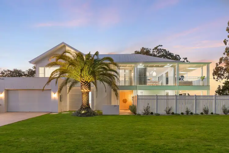 Second view of Homely house listing, 2 Ray Street, Cleveland QLD 4163