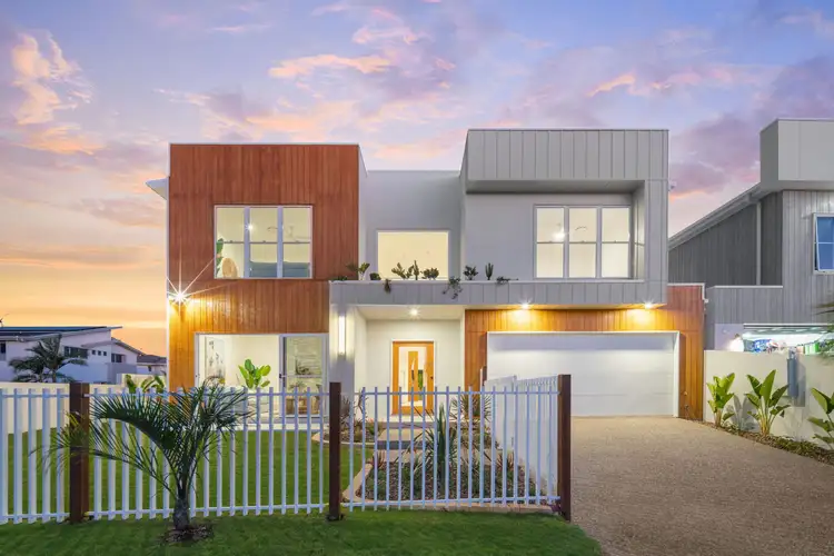 1 Winch Close, Raby Bay QLD 4163