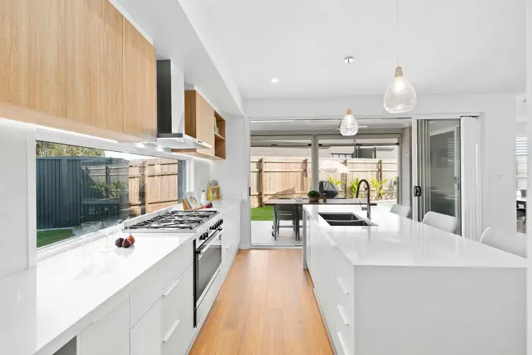 Fifth view of Homely house listing, 2 Radiance Crescent, Thornlands QLD 4164