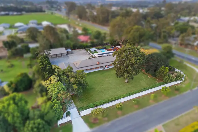 1 Stubbin Street