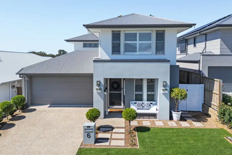 6 Greenside Street, Victoria Point QLD 4165