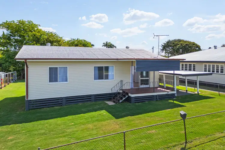 157 South Station Road, Silkstone QLD 4304