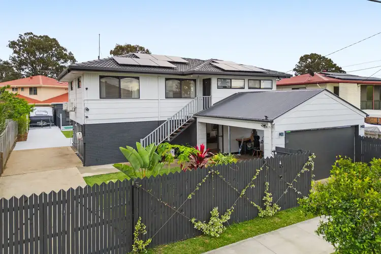 4 Makaha Drive, Birkdale QLD 4159