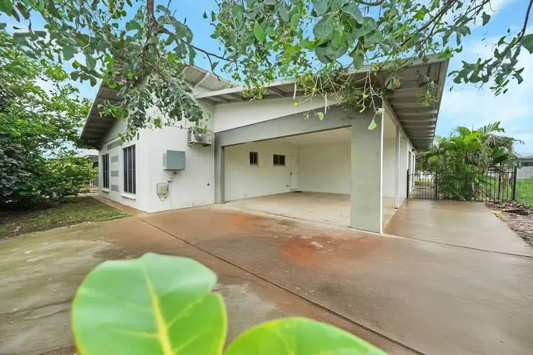 29 Henschke, Bellamack NT 832