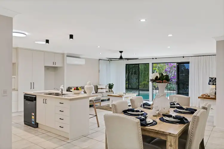 5 Tytherleigh Lane, Pelican Waters QLD 4551