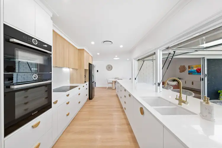 5 Bunin Street, Victoria Point QLD 4165