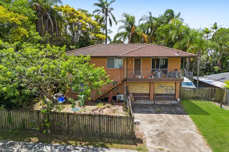 6 Laurette Avenue