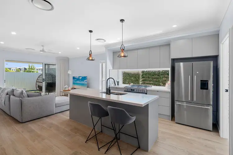 Second view of Homely house listing, 19 Rauburn Street, Thornlands QLD 4164