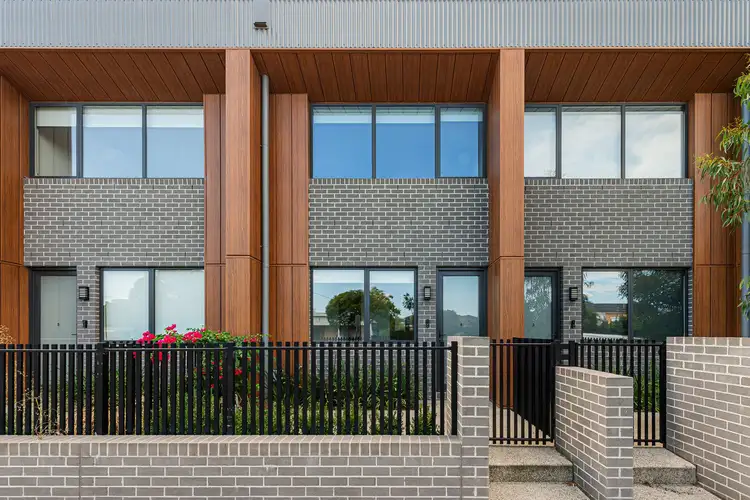 5/8 Service Street, Sunshine VIC 3020
