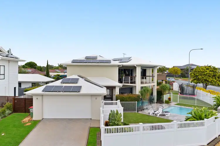 60 Spinnaker Circuit, Redland Bay QLD 4165