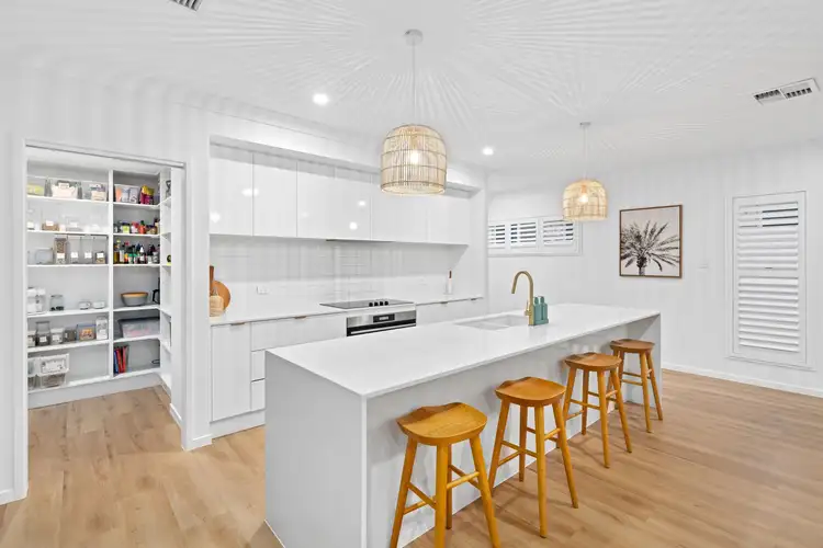 Fourth view of Homely house listing, 2 Hucker Court, Cleveland QLD 4163