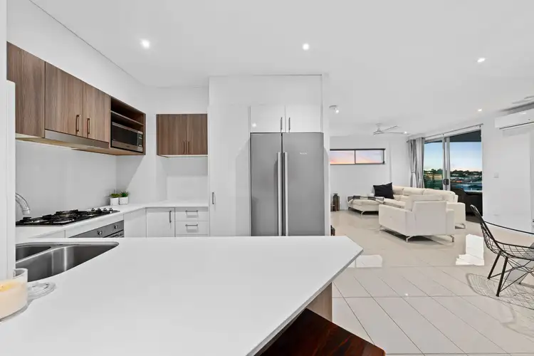 Third view of Homely unit listing, 32/70 Bay Terrace, Wynnum QLD 4178
