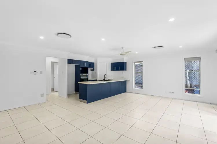 Main view of Homely house listing, 2/122 Beach Street, Cleveland QLD 4163