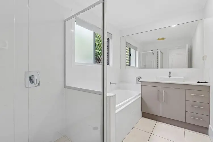 Sixth view of Homely house listing, 2/122 Beach Street, Cleveland QLD 4163