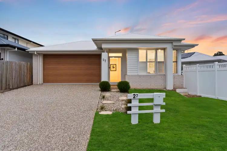 27 Radiance Crescent, Thornlands QLD 4164