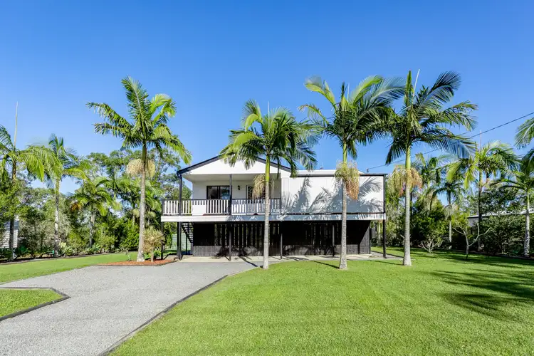 52 Bayside Road, Cooloola Cove QLD 4580