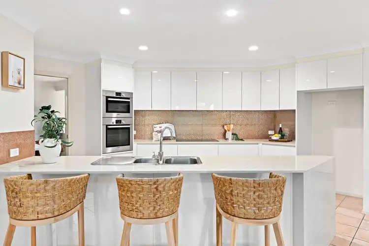 Sixth view of Homely house listing, 2 Grenoble Place, Ormiston QLD 4160