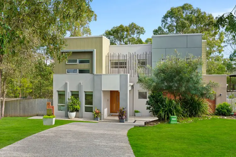 11 Ironbark Street, Carindale QLD 4152