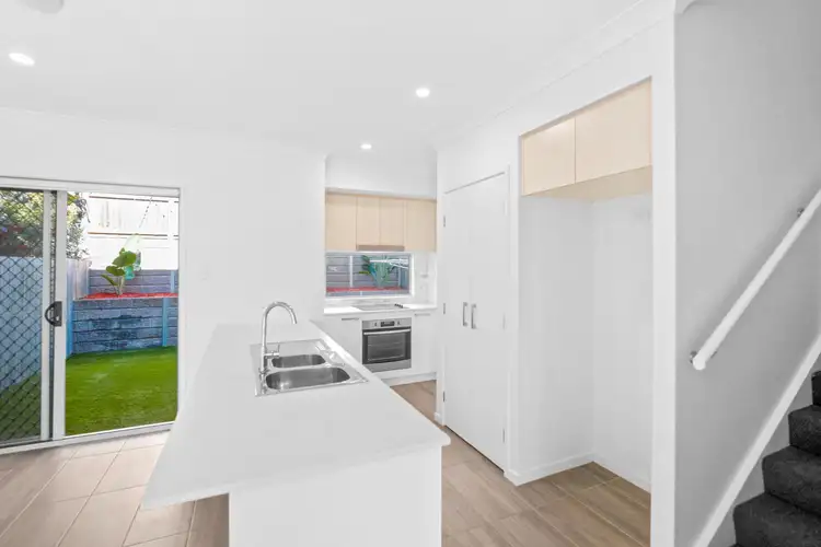 Second view of Homely townhouse listing, 5/5 Kingsdale Avenue, Thornlands QLD 4164