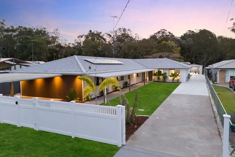 5 Pine Terrace, Redland Bay QLD 4165