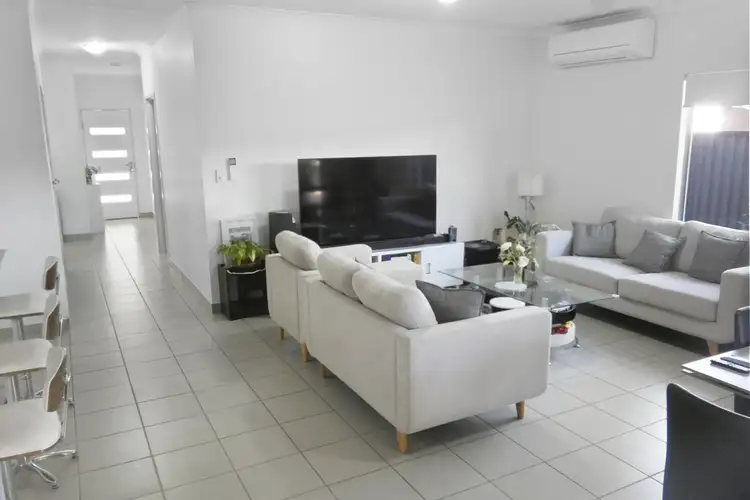27 Hawker Street, Zuccoli NT 832