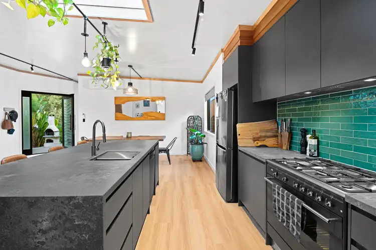 Fifth view of Homely house listing, 8 Mango Place, Thornlands QLD 4164