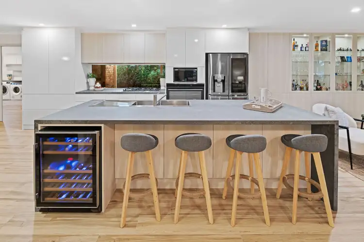 Fourth view of Homely house listing, 4 Pasadena Court, Alexandra Hills QLD 4161