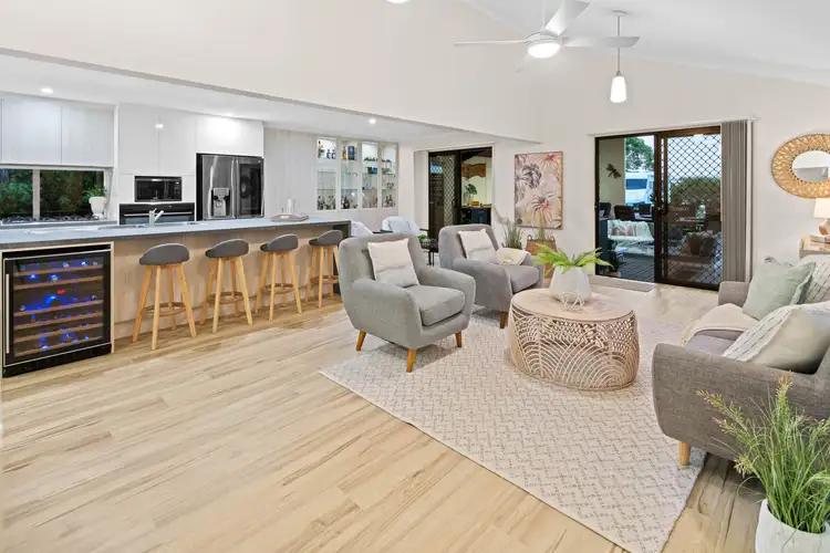 Sixth view of Homely house listing, 4 Pasadena Court, Alexandra Hills QLD 4161